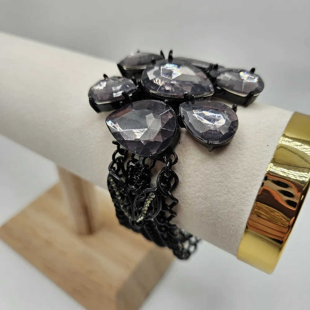VINTAGE 80s Black Chain Acrylic Rhinestone Flower Statement Stretch Bracelet